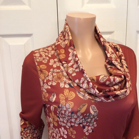 NWOT Lily by Firmiana Womens Rust Orange Floral Cowl Neck Tunic Top Size Medium - Picture 2 of 6